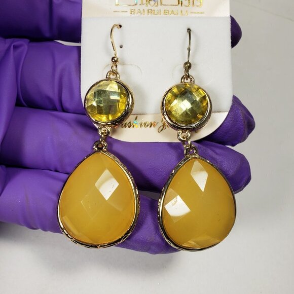 Bold Yellow Teardrop Statement Earrings – Faceted Crystal & Gold Dangle Jewelry - Picture 12 of 14
